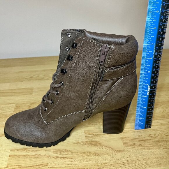 NWT Leather Combat Boots Combat Booties Style & Co "Caitlin" Size 9.5 - Picture 11 of 12
